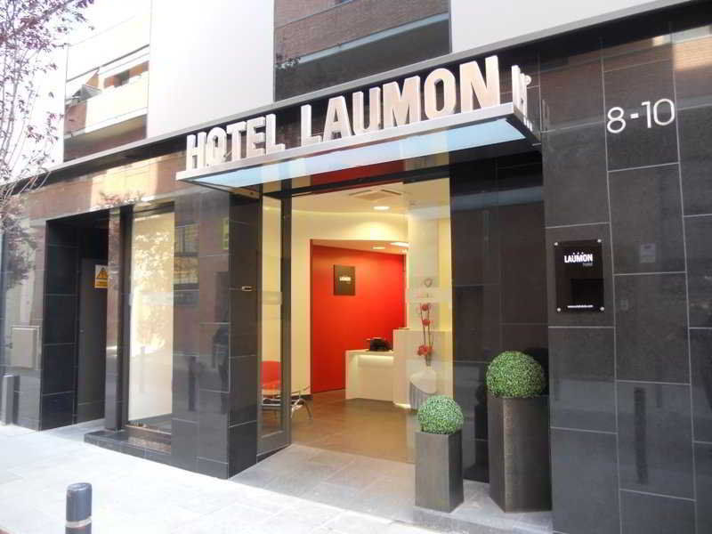 Hotel Acta Laumon Барселона Екстериор снимка